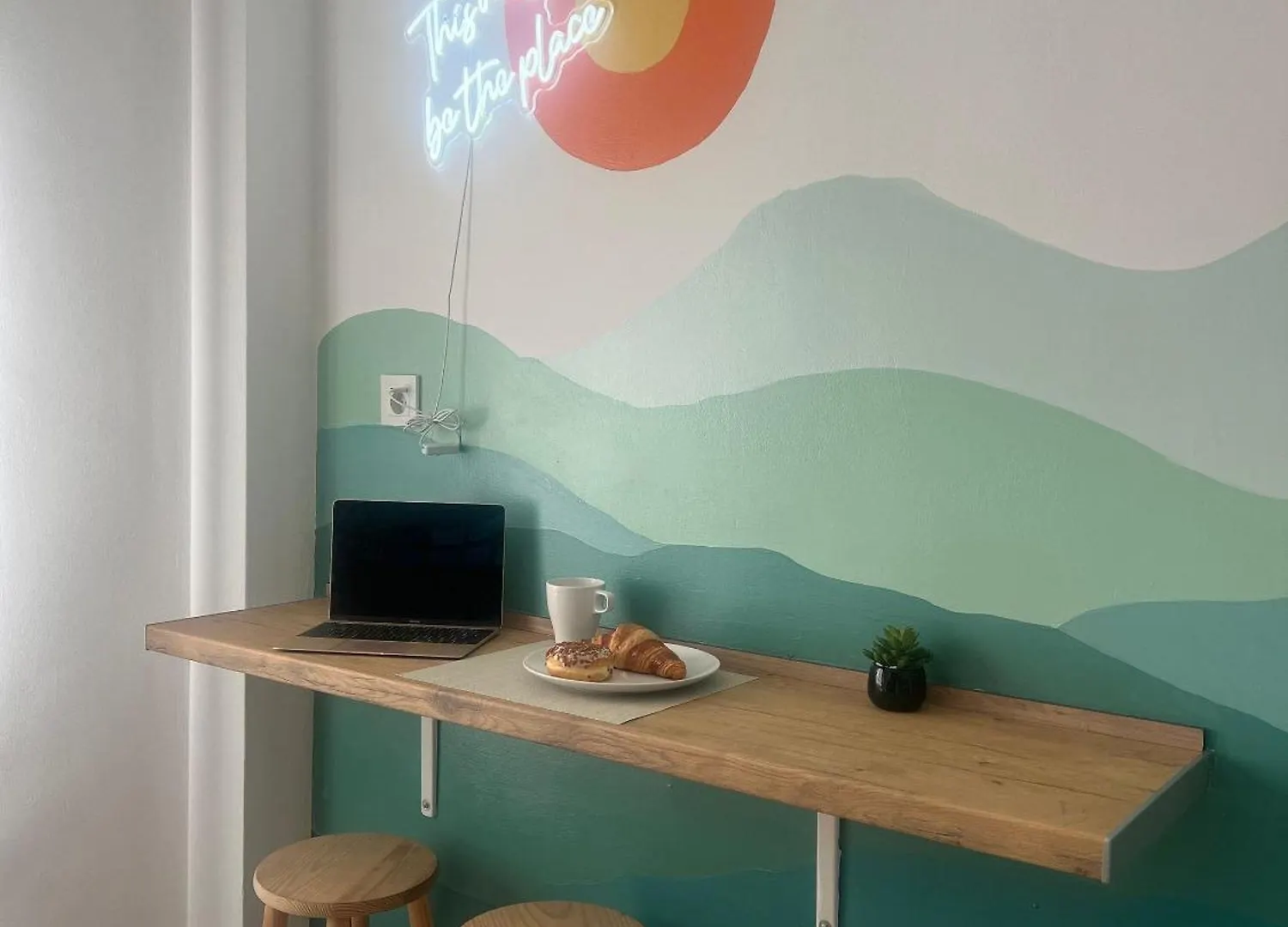 Studio 5 Mins From El Palo Beach Wifi & Ac Malaga